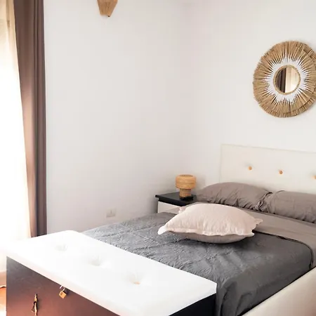 Cristianos Pool & Sun Apartment