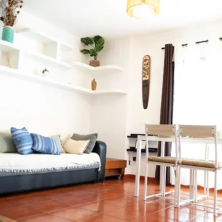 Cristianos Pool & Sun Apartment