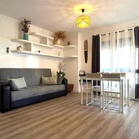 Cristianos Pool & Sun *