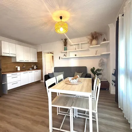 Apartamento Cristianos Pool & Sun *