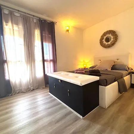 Cristianos Pool & Sun *