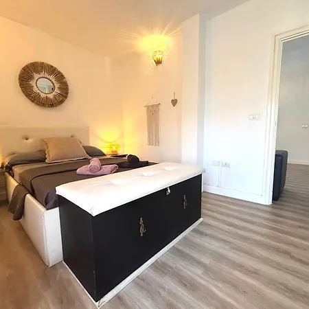 Cristianos Pool & Sun Appartement