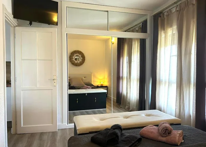 Cristianos Pool & Sun *